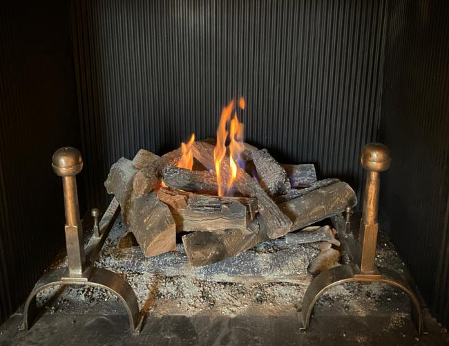 Ceramic Log Fire