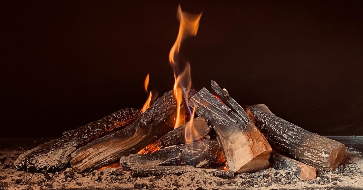 Ceramic Log Fire